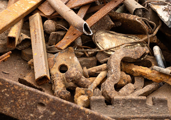 Jual Beli Besi Tua Bekas Bongkaran Gedung